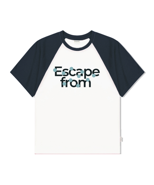 ESCAPEFROM(エスケープフロム)の「ロゴブルーサークルプリントラグラン配色半袖ネイビー(Tシャツ/カットソー・レディース・その他・MEDIUM/LARGE)」の2枚目の写真