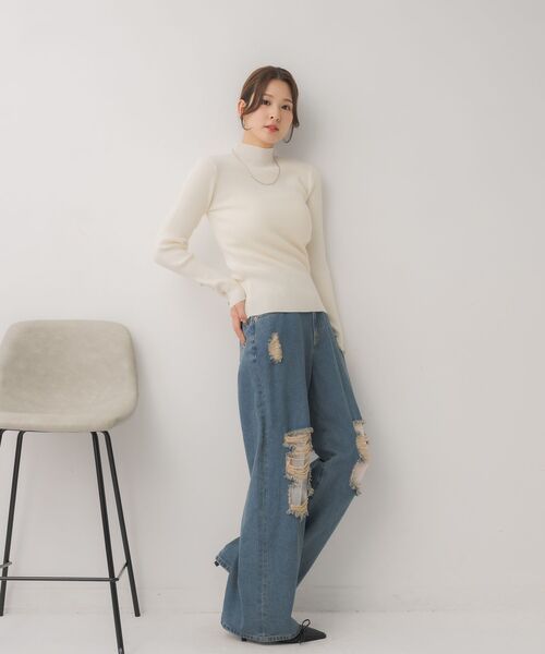 RETRO GIRL（レトロガール）の「【WEB限定カラー追加】スパンコールリブハイネックNT（ニット/セーター・レディース・ブラック/ブルー/チャコールグレー/ナチュラル/レッド/ホワイト系その他・FREE）」の8枚目の写真