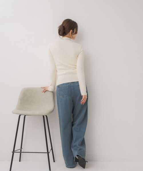 RETRO GIRL（レトロガール）の「【WEB限定カラー追加】スパンコールリブハイネックNT（ニット/セーター・レディース・ブラック/ブルー/チャコールグレー/ナチュラル/レッド/ホワイト系その他・FREE）」の9枚目の写真