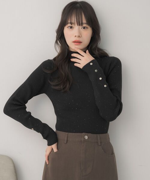 RETRO GIRL（レトロガール）の「【WEB限定カラー追加】スパンコールリブハイネックNT（ニット/セーター・レディース・ブラック/ブルー/チャコールグレー/ナチュラル/レッド/ホワイト系その他・FREE）」の19枚目の写真