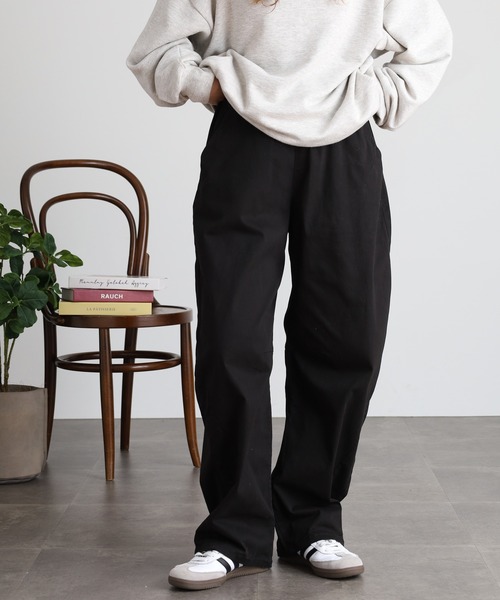 atONE(アットワン)の「ストレッチツイルカーブパンツ(その他パンツ・レディース・ベージュ/カーキ/ブラック・3L/M/L/4L/LL)」の2枚目の写真