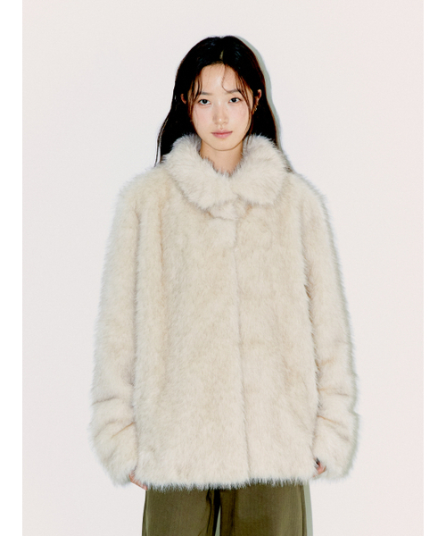 OAFISH(オアフィッシュ)の「FLUFFY MIX FUR JACKET, BEIGE(ムートンコート・レディース・その他・FREE)」の2枚目の写真