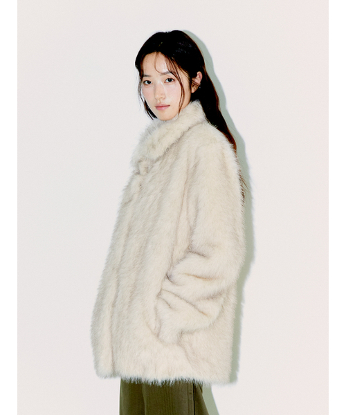 OAFISH(オアフィッシュ)の「FLUFFY MIX FUR JACKET, BEIGE(ムートンコート・レディース・その他・FREE)」の3枚目の写真