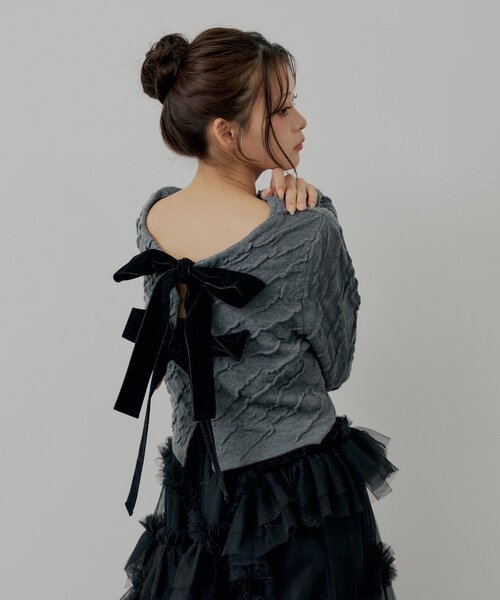 Chico（チコ）の「【SALON by Chico】前後2wayフロントリボン配色カーディガン（カーディガン/ボレロ・レディース・グレー/アイボリー/ブラック/ピンク・FREE）」の6枚目の写真