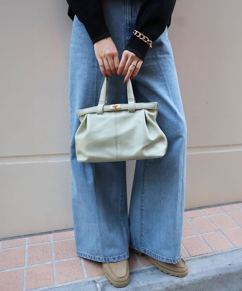 le.coeur blanc（ルクールブラン）の「ベルトデザイントートバッグ（トートバッグ・レディース・ミント/ブラック・FREE）」の13枚目の写真