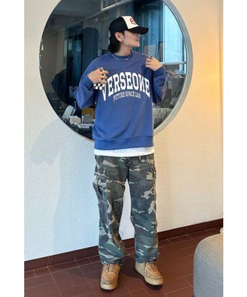 VERSE ONE(バースワン)の「ARCH LOGO CREWNECK SWEATSHIRTS INDIGO BLUE(スウェット・レディース・その他・LARGE/MEDIUM/SMALL)」の9枚目の写真