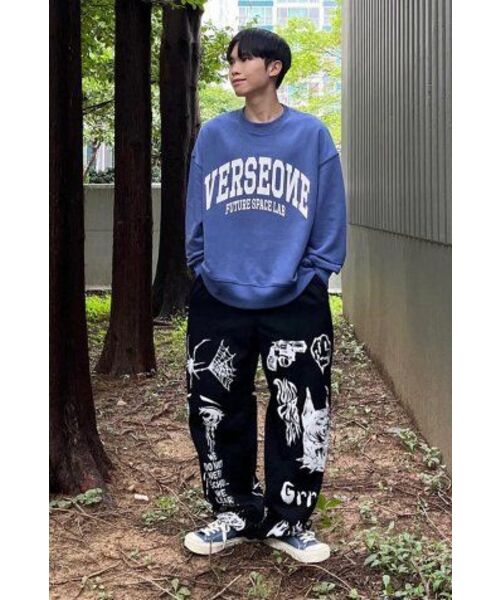 VERSE ONE(バースワン)の「ARCH LOGO CREWNECK SWEATSHIRTS INDIGO BLUE(スウェット・レディース・その他・LARGE/MEDIUM/SMALL)」の13枚目の写真