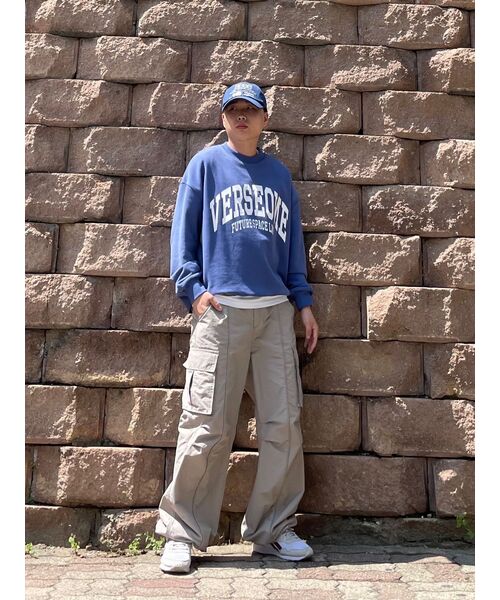 VERSE ONE(バースワン)の「ARCH LOGO CREWNECK SWEATSHIRTS INDIGO BLUE(スウェット・レディース・その他・LARGE/MEDIUM/SMALL)」の20枚目の写真