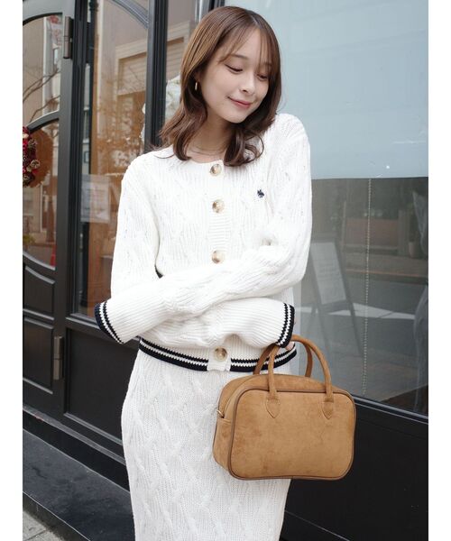 POLO BCS（ポロ ビーシーエス）の「【POLO BCSコラボ】コットンケーブルニットカーディガンスカートセットアップ（ワンピース・レディース・ホワイト/ライトブルー/ブラウン・MEDIUM/SMALL）」の4枚目の写真