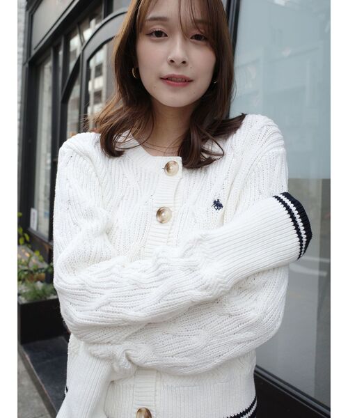 POLO BCS（ポロ ビーシーエス）の「【POLO BCSコラボ】コットンケーブルニットカーディガンスカートセットアップ（ワンピース・レディース・ホワイト/ライトブルー/ブラウン・MEDIUM/SMALL）」の6枚目の写真