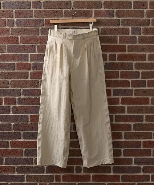SHIPS（シップス）の「SHIPS: AUTHENTIC ナイロン カルゼ ワイド パンツ（その他パンツ・メンズ・ベージュ/ブルー/ナチュラル・SMALL/LARGE/MEDIUM）」の2枚目の写真