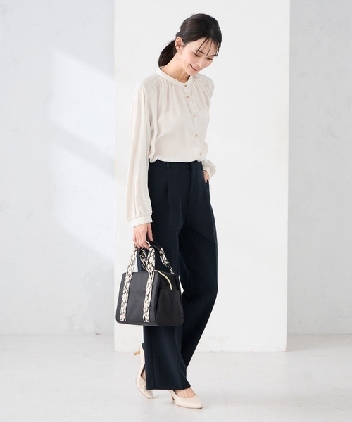 a.v.v（アーヴェヴェ）の「【2WAY】10ポケットバッグ（ショルダーバッグ・レディース・ブラウン/ベージュ/ブラック・38）」の5枚目の写真