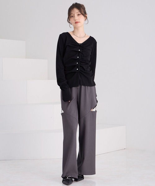 Elishe(エリシェ)の「フロントタックボタントップス(Tシャツ/カットソー・レディース・アイボリー/ブラック・FREE)」の18枚目の写真