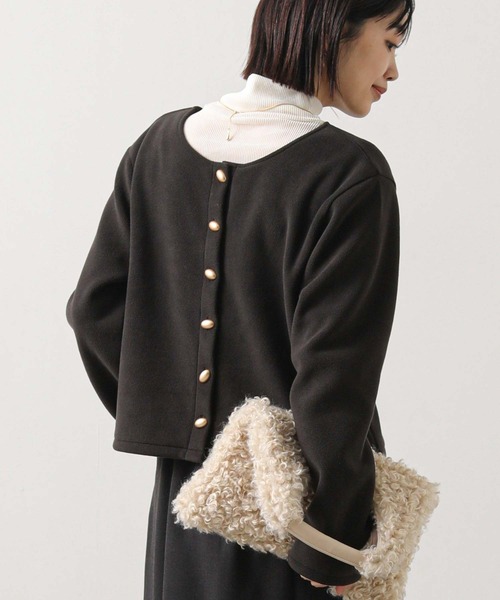 Gready Brilliant（グレディブリリアン）の「２ｗａｙシャギー楕円金釦カットソー（Tシャツ/カットソー・レディース・ブラック/アイボリー・38）」の20枚目の写真