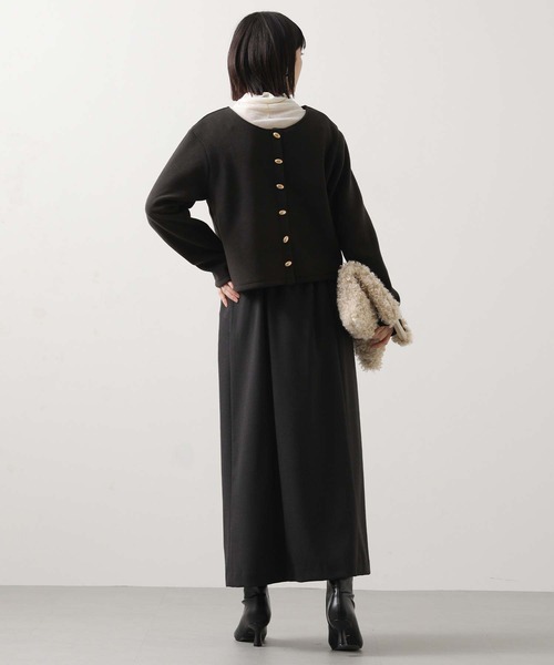 Gready Brilliant（グレディブリリアン）の「２ｗａｙシャギー楕円金釦カットソー（Tシャツ/カットソー・レディース・ブラック/アイボリー・38）」の10枚目の写真