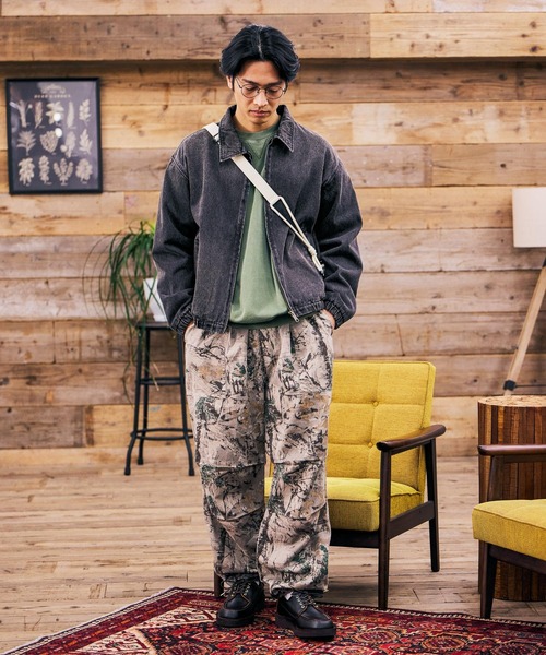 ヌッコ・プロフは必ず読んでください リーフカモ柄パラシュートパンツ（その他パンツ）｜BAYFLOW