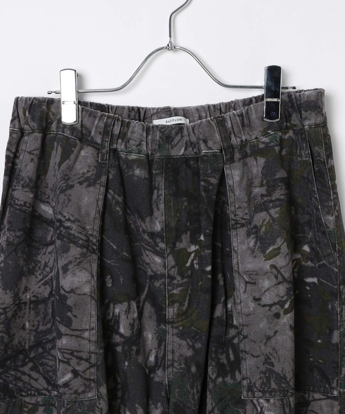 BAYFLOW（ベイフロー）の「リーフカモ柄パラシュートパンツ（その他パンツ・メンズ・ベージュ/ブラック・LARGE/MEDIUM）」の16枚目の写真