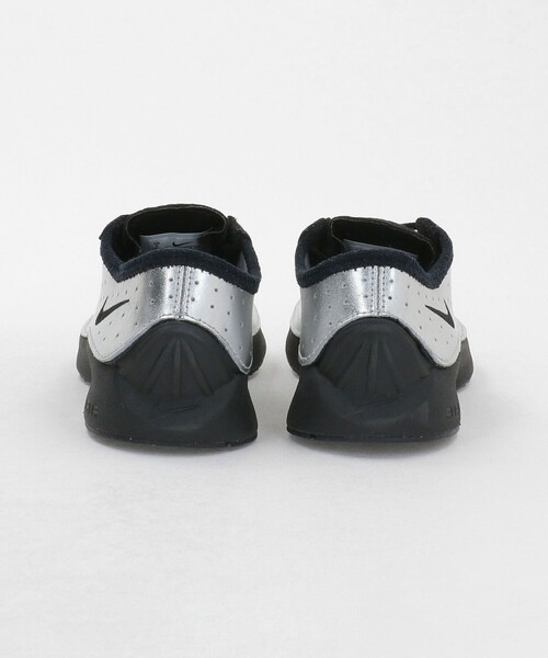 UNITED ARROWS（ユナイテッドアローズ）の「＜NIKE＞W SUPER FLY SLV スニーカー（スニーカー・レディース・シルバー・25.5cm/25cm/24.5cm/24cm/23.5cm/23cm/22.5cm）」の5枚目の写真