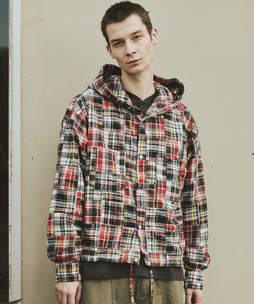 JOURNAL STANDARD（ジャーナルスタンダード）の「パッチ マドラス チェック フーディ シャツ（シャツ/ブラウス・メンズ・オレンジ/ブラック/サックスブルー・MEDIUM/LARGE）」の3枚目の写真