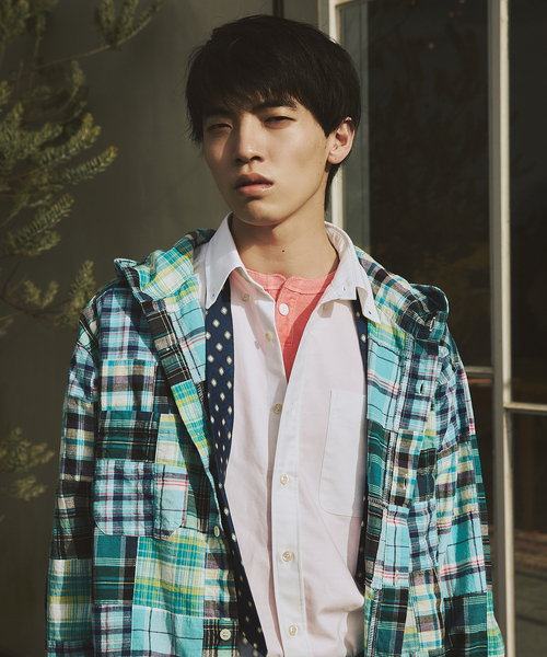 JOURNAL STANDARD（ジャーナルスタンダード）の「パッチ マドラス チェック フーディ シャツ（シャツ/ブラウス・メンズ・オレンジ/ブラック/サックスブルー・MEDIUM/LARGE）」の8枚目の写真