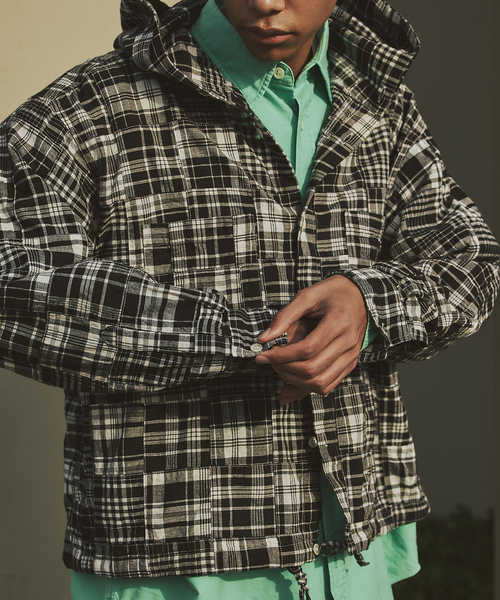 JOURNAL STANDARD（ジャーナルスタンダード）の「パッチ マドラス チェック フーディ シャツ（シャツ/ブラウス・メンズ・オレンジ/ブラック/サックスブルー・MEDIUM/LARGE）」の15枚目の写真