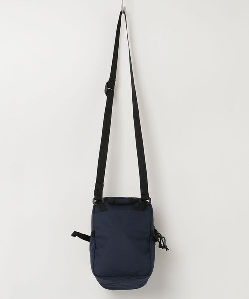 THE NORTH FACE(ザノースフェイス)の「【THE NORTH FACE】Boulder Mini Shoulder(ショルダーバッグ・メンズ・ブラック/ブルー/ピンク/アイボリー・FREE)」の5枚目の写真