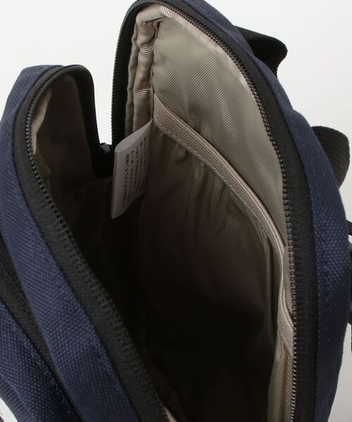 THE NORTH FACE(ザノースフェイス)の「【THE NORTH FACE】Boulder Mini Shoulder(ショルダーバッグ・メンズ・ブラック/ブルー/ピンク/アイボリー・FREE)」の7枚目の写真