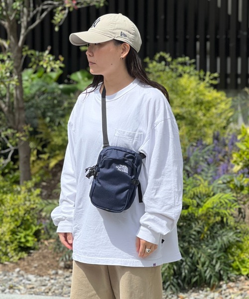 THE NORTH FACE(ザノースフェイス)の「【THE NORTH FACE】Boulder Mini Shoulder(ショルダーバッグ・メンズ・ブラック/ブルー/ピンク/アイボリー・FREE)」の3枚目の写真