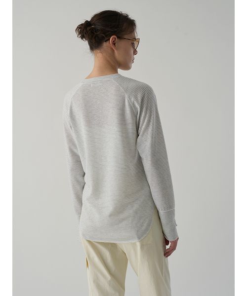 Henon.(ヘノン)の「ラグランロングTシャツ(Tシャツ/カットソー・レディース・ブラック/オフホワイト/レッド・F)」の19枚目の写真