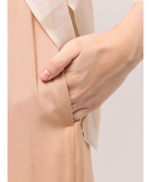 LAGUNAMOON（ラグナムーン）の「LADYアシンメトリーペプラムフリルドレス 結婚式 お呼ばれ（ドレス・レディース・ブラック/サーモンピンク・SMALL/MEDIUM）」の4枚目の写真