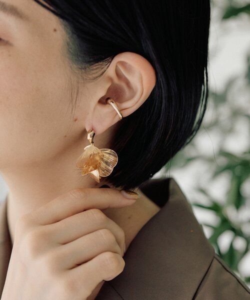 シャララフラワーピアス（ピアス（両耳用））｜ear PAPILLONNER