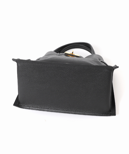 Spick & Span（スピックアンドスパン）の「《追加2》VIOLAd’ORO / ヴィオラドーロ イタリアンWフェイスレザートートバッグM（トートバッグ・レディース・ブラック/グレー・FREE）」の10枚目の写真