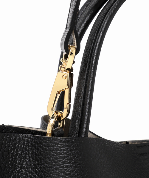 Spick & Span（スピックアンドスパン）の「《追加2》VIOLAd’ORO / ヴィオラドーロ イタリアンWフェイスレザートートバッグM（トートバッグ・レディース・ブラック/グレー・FREE）」の18枚目の写真