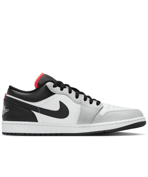 JORDAN BRAND(ジョーダンブランド)の「エア ジョーダン 1 LOW メンズシューズ / Air Jordan 1 Low Men's Shoes 553558-045 Neutral Grey(スニーカー・メンズ・グレー系その他・28/27.5/27/26.5/26/25.5/25/30/29.5/29/28.5)」の3枚目の写真