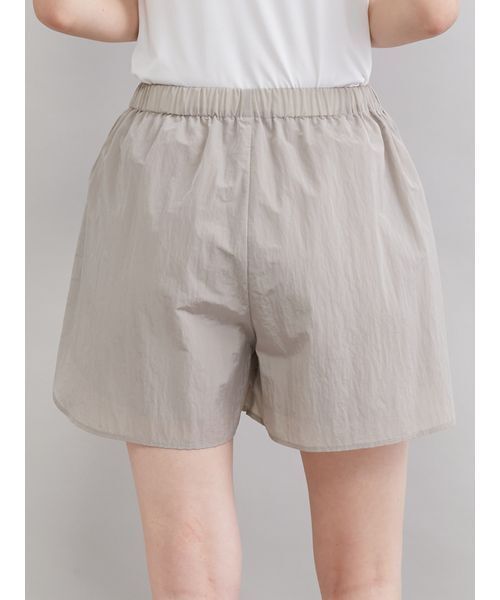 Mila Owen(ミラオーウェン)の「ナイロンショートパンツ(その他パンツ・レディース・ブラック/ブラウン・F)」の6枚目の写真