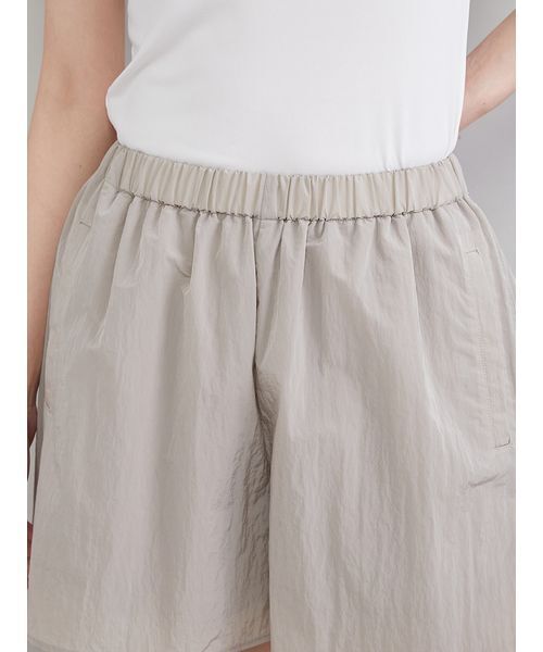 Mila Owen(ミラオーウェン)の「ナイロンショートパンツ(その他パンツ・レディース・ブラック/ブラウン・F)」の7枚目の写真