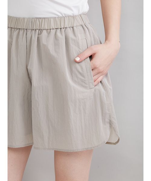 Mila Owen(ミラオーウェン)の「ナイロンショートパンツ(その他パンツ・レディース・ブラック/ブラウン・F)」の8枚目の写真