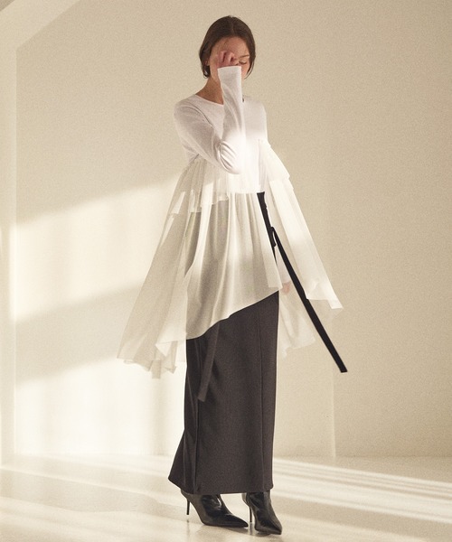 MIELI INVARIANT（ミエリインヴァリアント）の「Tulle Tail Mix Tops（Tシャツ/カットソー・レディース・ブラック/ホワイト・FREE）」の10枚目の写真