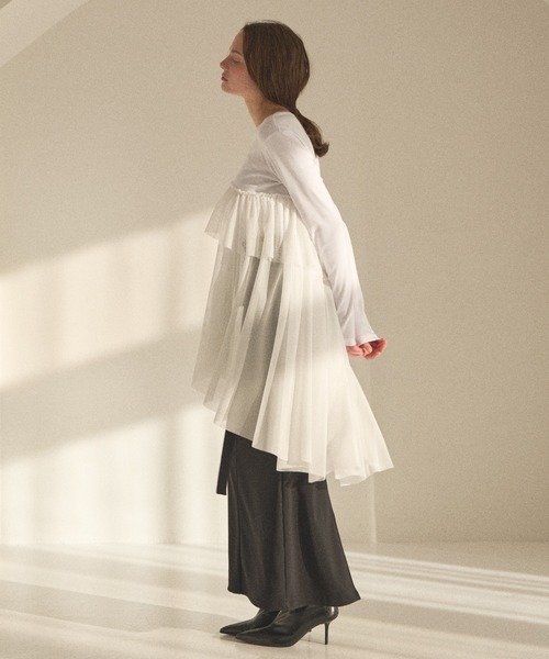 MIELI INVARIANT（ミエリインヴァリアント）の「Tulle Tail Mix Tops（Tシャツ/カットソー・レディース・ブラック/ホワイト・FREE）」の12枚目の写真