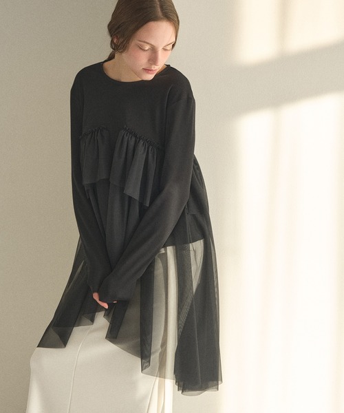 MIELI INVARIANT（ミエリインヴァリアント）の「Tulle Tail Mix Tops（Tシャツ/カットソー・レディース・ブラック/ホワイト・FREE）」の16枚目の写真