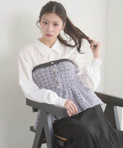 Ambre Neige(アンブルネージュ)の「knit bustier & volume shirt set / ニットビスチェ&ボリュームシャツセット(アンサンブル・レディース・チャコールグレー/アイボリー・FREE)」の2枚目の写真