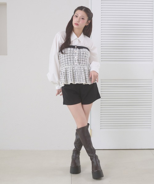 Ambre Neige(アンブルネージュ)の「knit bustier & volume shirt set / ニットビスチェ&ボリュームシャツセット(アンサンブル・レディース・チャコールグレー/アイボリー・FREE)」の9枚目の写真