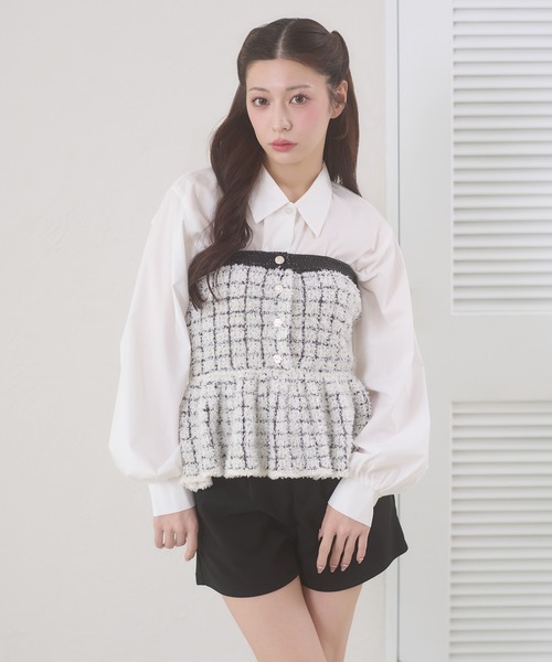 Ambre Neige(アンブルネージュ)の「knit bustier & volume shirt set / ニットビスチェ&ボリュームシャツセット(アンサンブル・レディース・チャコールグレー/アイボリー・FREE)」の3枚目の写真