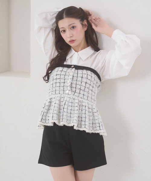 Ambre Neige(アンブルネージュ)の「knit bustier & volume shirt set / ニットビスチェ&ボリュームシャツセット(アンサンブル・レディース・チャコールグレー/アイボリー・FREE)」の6枚目の写真