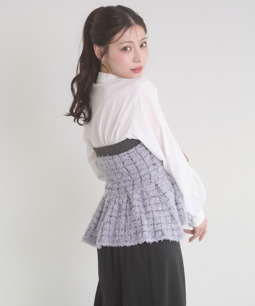 Ambre Neige(アンブルネージュ)の「knit bustier & volume shirt set / ニットビスチェ&ボリュームシャツセット(アンサンブル・レディース・チャコールグレー/アイボリー・FREE)」の14枚目の写真