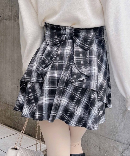 INGNI（イング）の「バックリボンチェック柄フレアスカパン（スカート・レディース・ブラック系その他3/ブラック系/ピンク系1・FREE）」の6枚目の写真