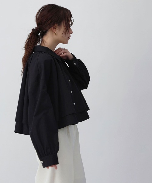 NOAHL（ノアル）の「【NOAHL】レイヤード風襟付きボリュームシャツ（シャツ/ブラウス・レディース・ホワイト/ブルー/ブラック・FREE）」の3枚目の写真