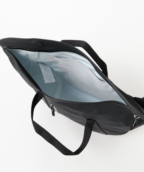 BEAMS BOY（ビームスボーイ）の「ARC'TERYX / グランヴィル ショルダー バッグ（ショルダーバッグ・レディース・ブラック・ONE SIZE）」の6枚目の写真