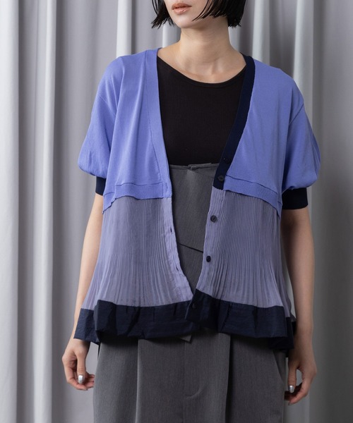 MARECHAL TERRE(マルシャルテル)の「裾プリーツニットカーディガン(カーディガン/ボレロ・レディース・ブラック/ライトグレー/オフホワイト/ラベンダー・MEDIUM)」の5枚目の写真