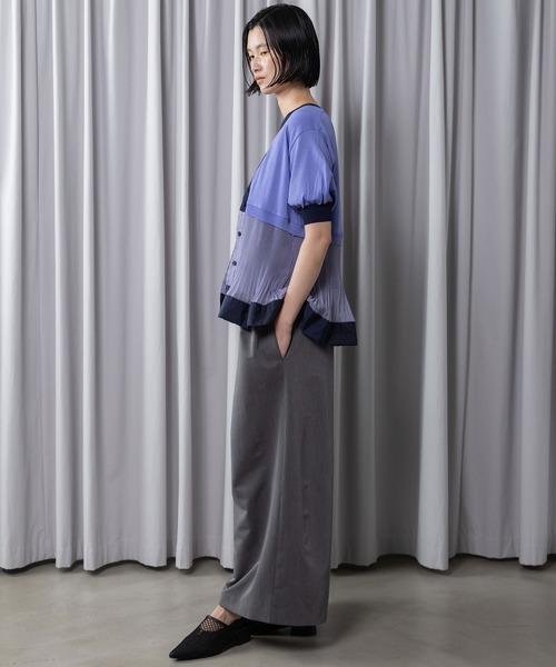 MARECHAL TERRE(マルシャルテル)の「裾プリーツニットカーディガン(カーディガン/ボレロ・レディース・ブラック/ライトグレー/オフホワイト/ラベンダー・MEDIUM)」の9枚目の写真